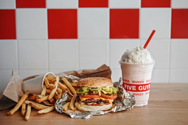 five guys 768x512
