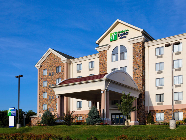 holiday inn express and suites kingsport 2532934463 4x3 1 768x576